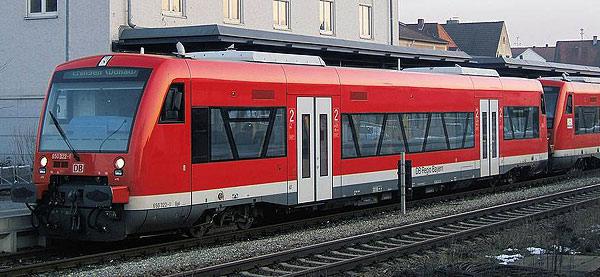 Diesel railcar BR 650 &quot;Regio-Shuttle&quot;<br /><a href='images/pictures/Roco/63180.jpg' target='_blank'>Full size image</a>